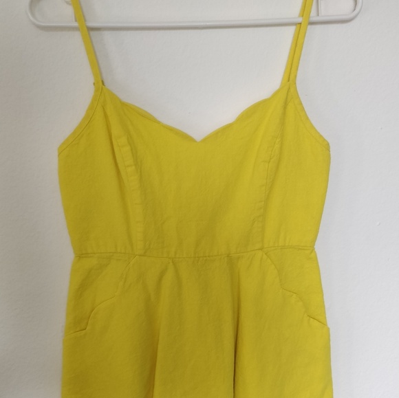 UO COPE yellow scalloped dress with pockets - Picture 8 of 8